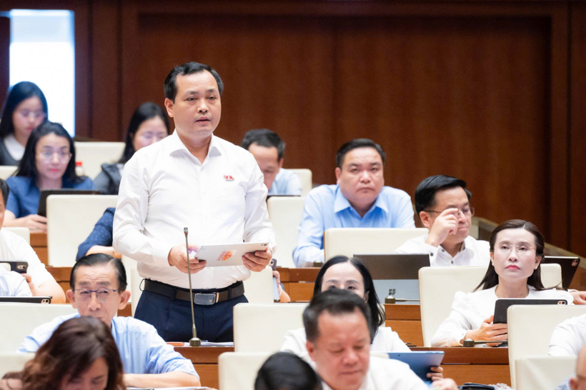 ĐBQH Lê Văn Đông (Ảnh: Media Quốc hội).