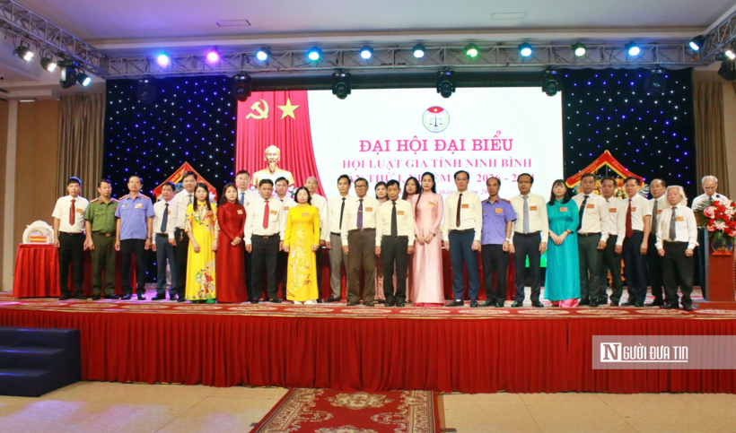 Ban Chấp hành Hội Luật gia tỉnh Ninh Bình nhiệm kỳ 2026-2031 ra mắt tại đại hội.