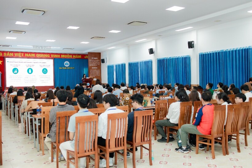 Tại hội thảo SPISE 2026, nhiều chuyên gia đầu ngành cảm quan thế giới chia sẻ kinh nghiệm và kiến thức mới Nguồn ảnh Masan cung cấp