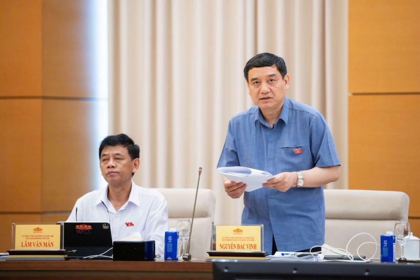 Chủ nhiệm Uỷ ban Văn hoá và Xã hội Nguyễn Đắc Vinh (Ảnh: Media Quốc hội).