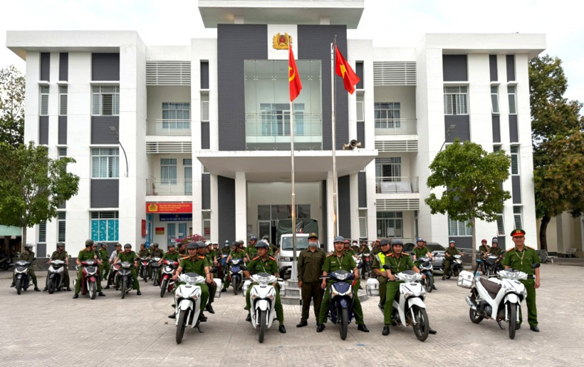 Công an xã Châu Thành ra quân bảo đảm an ninh trật tự trên địa bàn. Ảnh minh họa: Báo Tây Ninh.