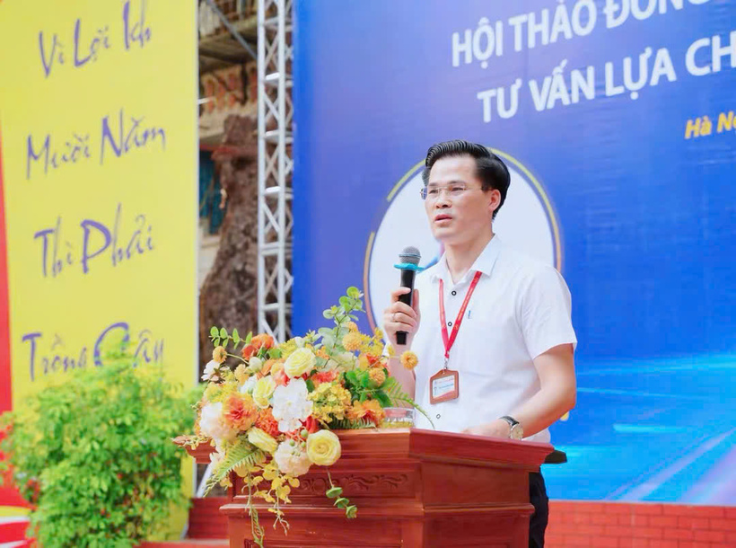 PGS.TS Nguyễn Mạnh Hưởng, Trưởng ngành Đào tạo hệ Cử nhân Sư phạm, Thạc sĩ và Tiến sĩ của Khoa Lịch sử - Trường Đại học Sư phạm Hà Nội. Ảnh: NVCC