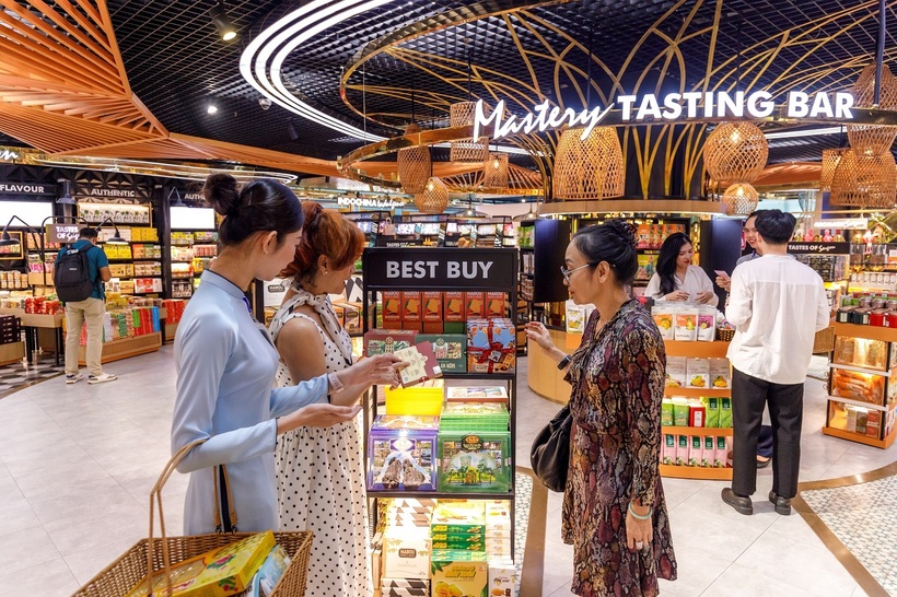 SASCO Shop mang đến không gian mua sắm cao cấp, đa dạng danh mục sản phẩm, kết nối với những giá trị văn hóa và tinh thần Việt Nam. Nguồn ảnh Sasco cung cấp