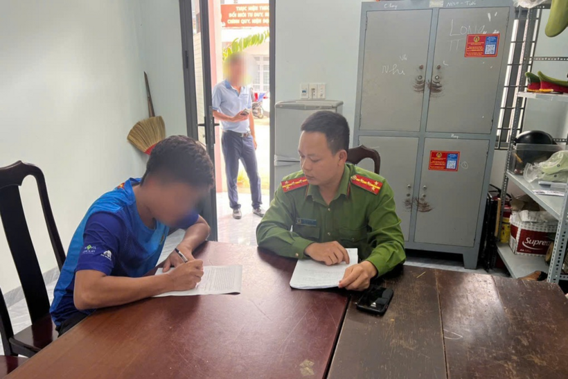 Người đàn ông thừa nhận thiếu sót khi đã đăng tải clip. Ảnh: Nguyễn Nguyên/Dân trí