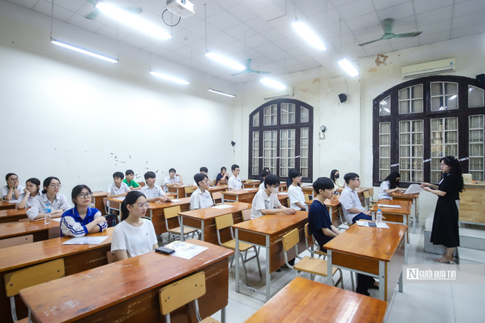 Việc giảm số lượng môn thi sẽ góp phần giảm áp lực cho học sinh, gia đình và nhà trường (Ảnh: Hữu Thắng).