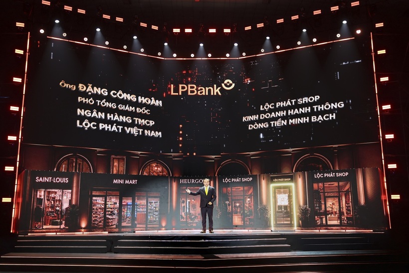 Phần trình bày của đại diện LPBank về Lộc Phát Shop – giải pháp hỗ trợ hộ kinh doanh và tiểu thương tối ưu hóa việc quản lý dòng tiền. Nguồn ảnh LPBank cung cấp