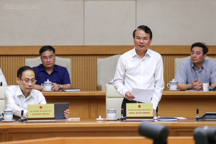 Bộ trưởng, Chủ nhiệm VPCP Đặng Xuân Phong phát biểu tại phiên họp - Ảnh: chinhphu.vn/Nhật Bắc