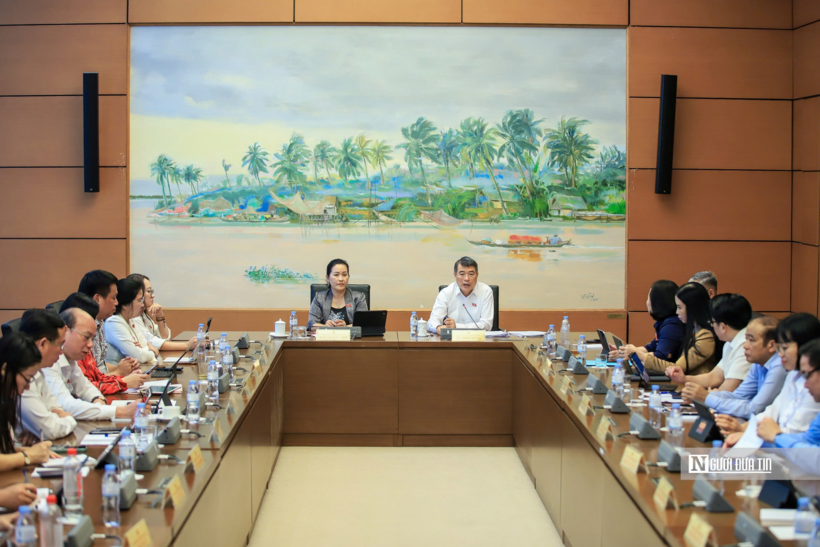 Quang cảnh phiên họp tổ Hải Phòng, Quảng Ngãi (Ảnh: Hữu Thắng).