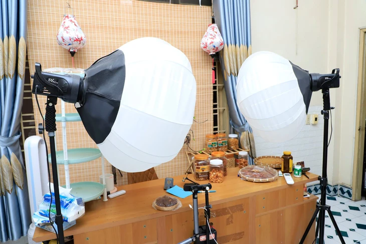 Khu vực Nguyễn Thị Thúy livestream quảng cáo, bán hàng. Ảnh: Công an TP.Đồng Nai