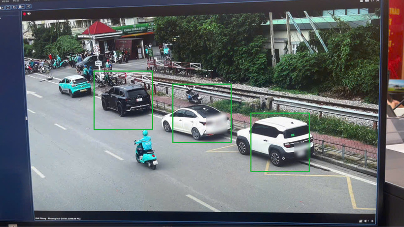 Hình ảnh các phương tiện vi phạm trên tuyến Giải Phóng được camera ghi nhận. Ảnh CACC.