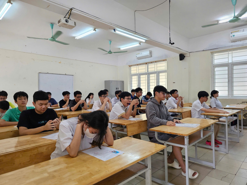 Chỉ thi Toán, Ngữ văn vào lớp 10: Chuyên gia lo học sinh “không thi thì không học”. Ảnh minh họa/Lê Liên