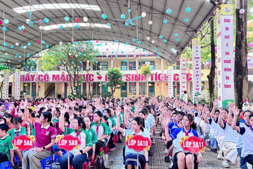Số lượng cơ sở giáo dục khối tiểu học giảm mạnh 61% từ 439 cơ sở xuống còn 171 cơ sở. Ảnh: TH Đinh Tiên Hoàng/ Theo báo VietNamNet.