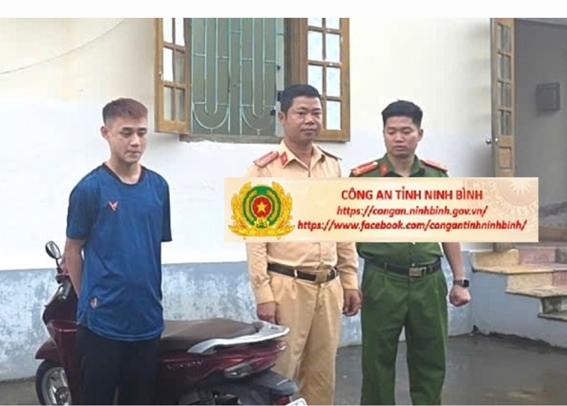 Đội Cảnh sát giao thông đường bộ số 4, Phòng Cảnh sát giao thông Công an tỉnh phối hợp kiểm tra, phát hiện, xử lý đối với Phạm Tuấn Anh vi phạm các quy định của pháp luật về TTATGT . Ảnh Công an tỉnh Ninh Bình.