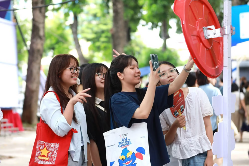 Thí sinh cần tận dụng tốt đợt xét tuyển bổ sung để không bỏ lỡ cơ hội trúng tuyển vào các ngành, trường yêu thích. Ảnh: Công an Nhân dân