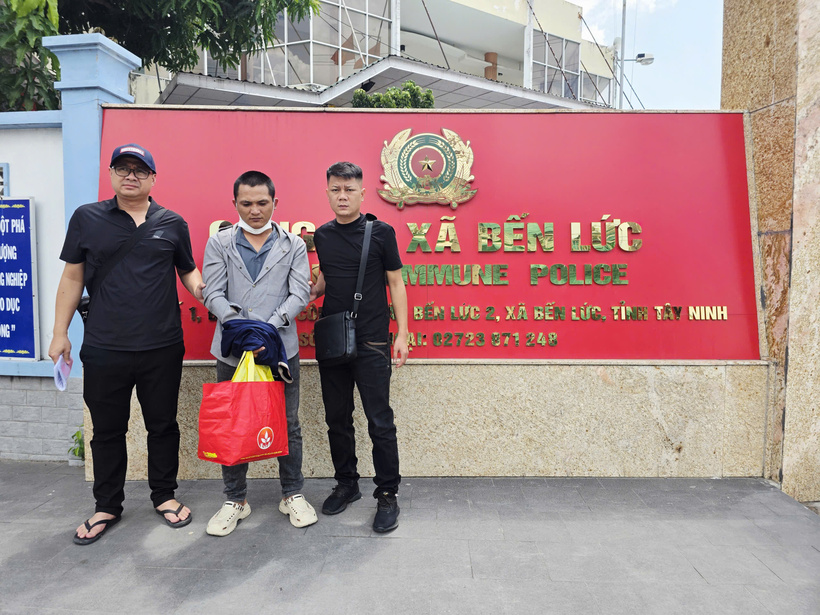 Truy tìm, bắt giữ đối tượng Lự Quang Quảng. Ảnh Công an tỉnh Lào Cai.
