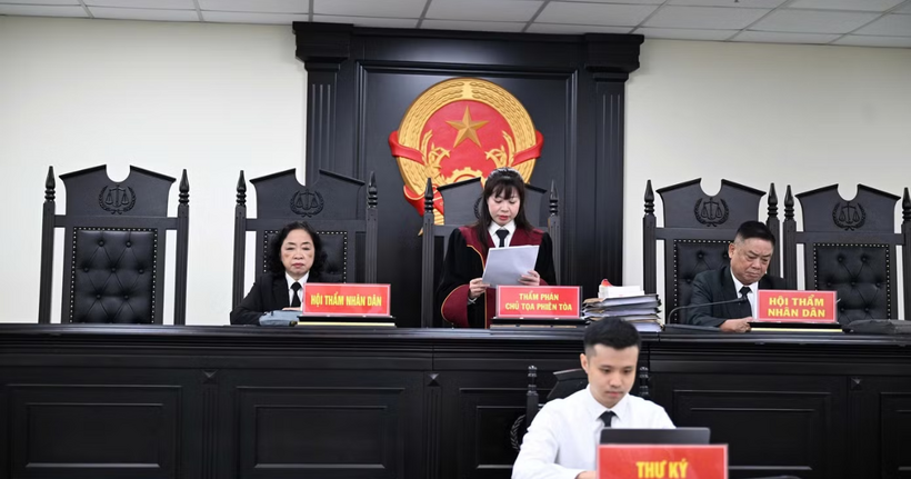 Hội đồng xét xử tuyên án bị cáo. (Ảnh: Hoàng An)