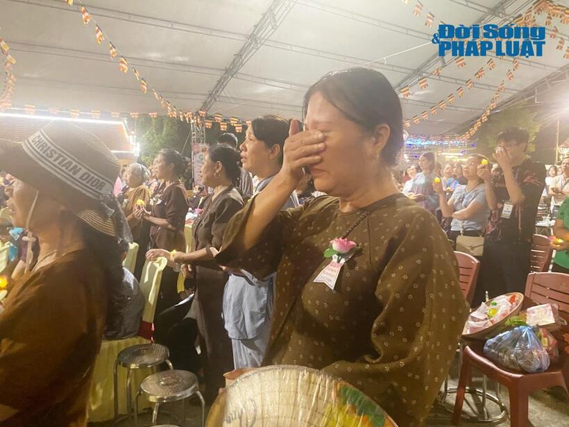 Những giọt nước mắt trong mùa báo hiếu.