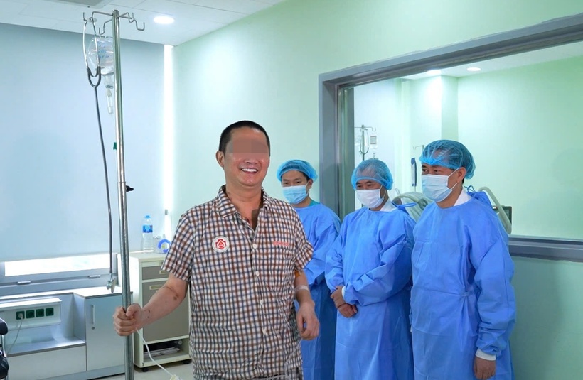 Ca ghép tim đặc biệt, 2 lần ghép trong vài ngày, nam bệnh nhân 50 tuổi hồi phục tích cực. Ảnh: BVCC