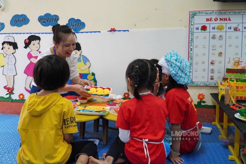 Việc xác định thời gian giữ hạng để đủ điều kiện thi hoặc xét thăng hạng đang là vấn đề được nhiều giáo viên quan tâm. Ảnh: Lao động