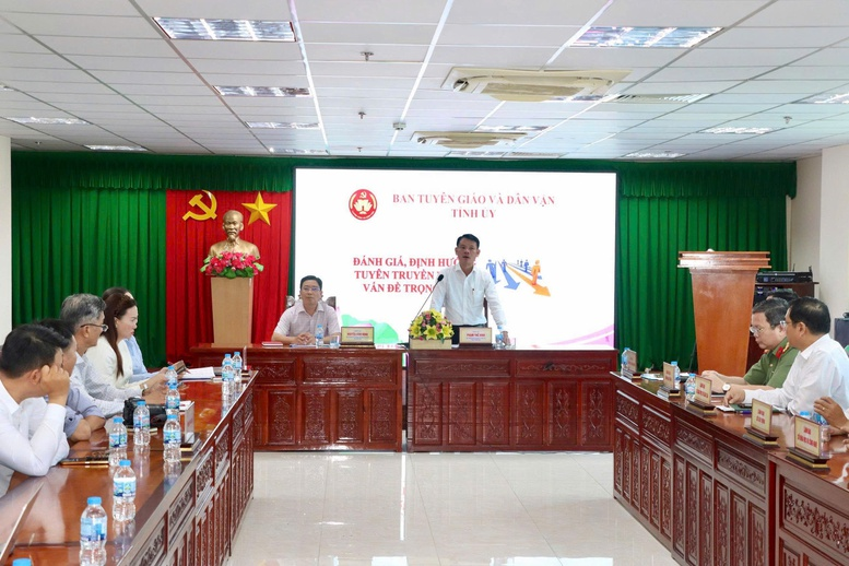 Lãnh đạo Ban Tuyên giáo và Dân vận Tỉnh ủy và Văn phòng UBND tỉnh Đồng Tháp chủ trì cuộc họp - Ảnh: chinhphu.vn/LS