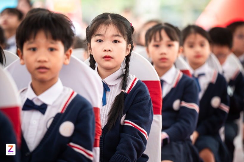 Học sinh Trường Tiểu học Hoàng Mai (Hà Nội). Ảnh: Đinh Hà/Znews