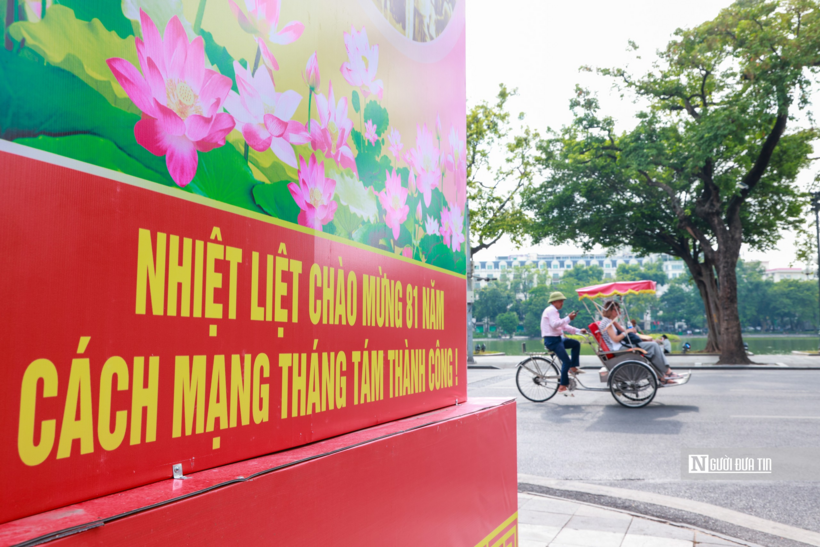 Các hình thức tuyên truyền cổ động trực quan được triển khai đa dạng, đồng bộ, phù hợp với từng khu vực, góp phần tạo điểm nhấn cho cảnh quan đô thị Thủ đô.