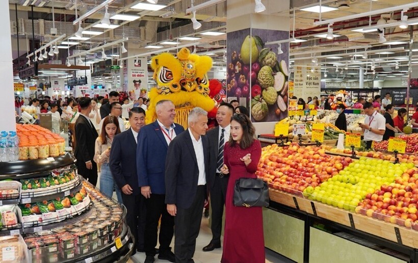 Tại Vincom Plaza Đan Phượng, khách hàng mua sắm tại GO! Supermarket rộng hơn 3.200 m² – đại siêu thị đa tiện ích đầu tiên ở khu vực. Nguồn ảnh Vincom