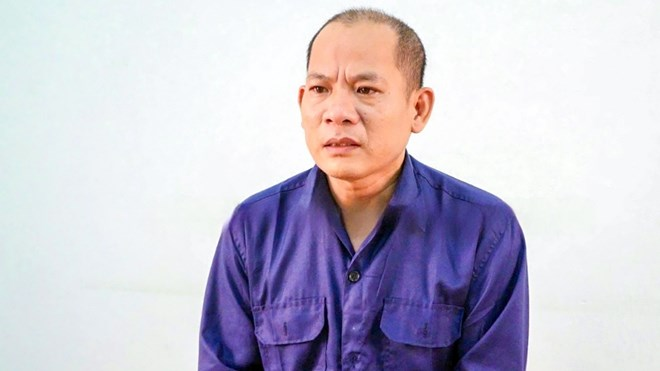 Đinh Văn Luyến bị khởi tố, bắt tạm giam 4 tháng để điều tra hành vi dùng dây xích đánh đồng nghiệp tử vong. Ảnh: Cổng TTĐT Công an Vĩnh Long