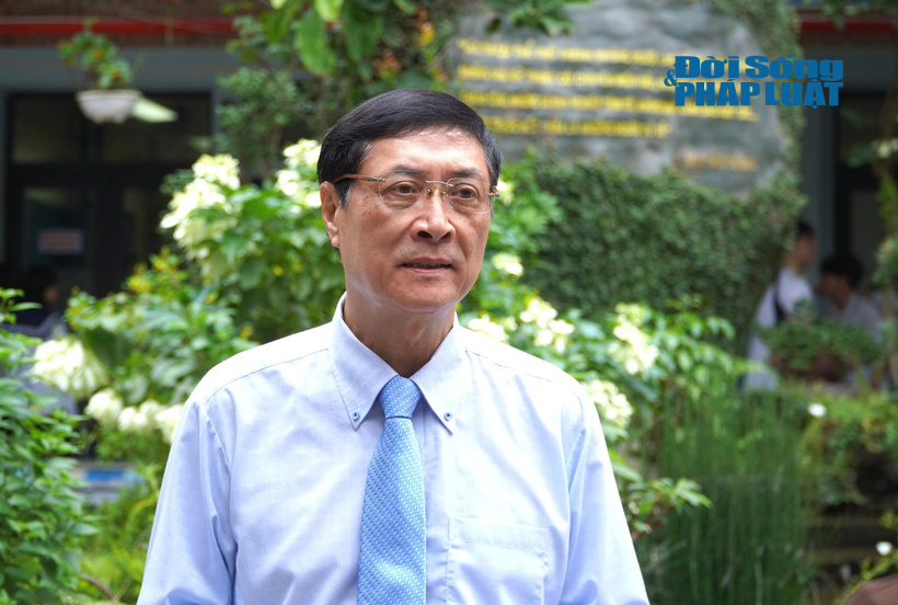 Thầy Nguyễn Tùng Bình, Hiệu trưởng Trường THCS&THPT Lương Thế Vinh. Ảnh: Lê Liên