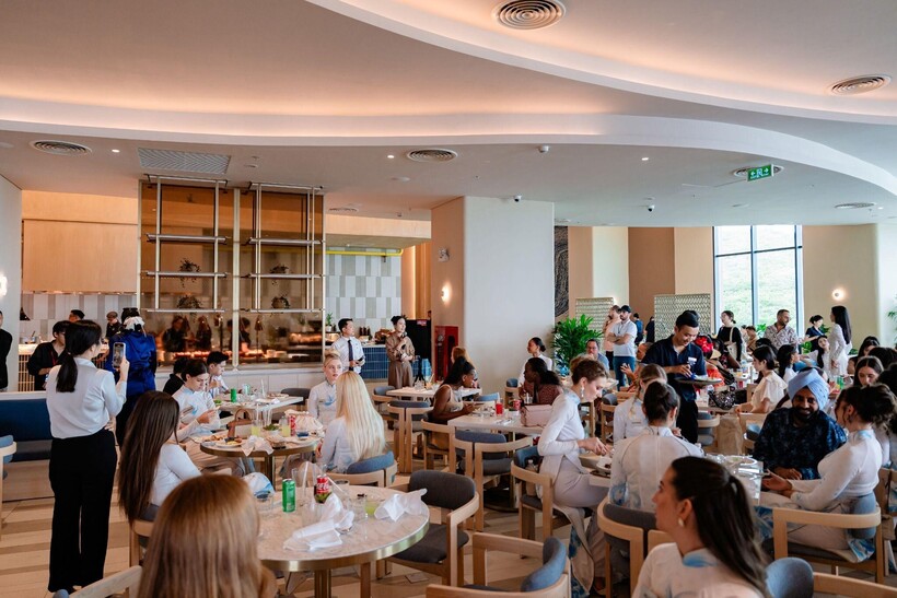 Không gian ẩm thực hiện đại, sang trọng tại Libera Nha Trang mang đến trải nghiệm thư thái bên biển.