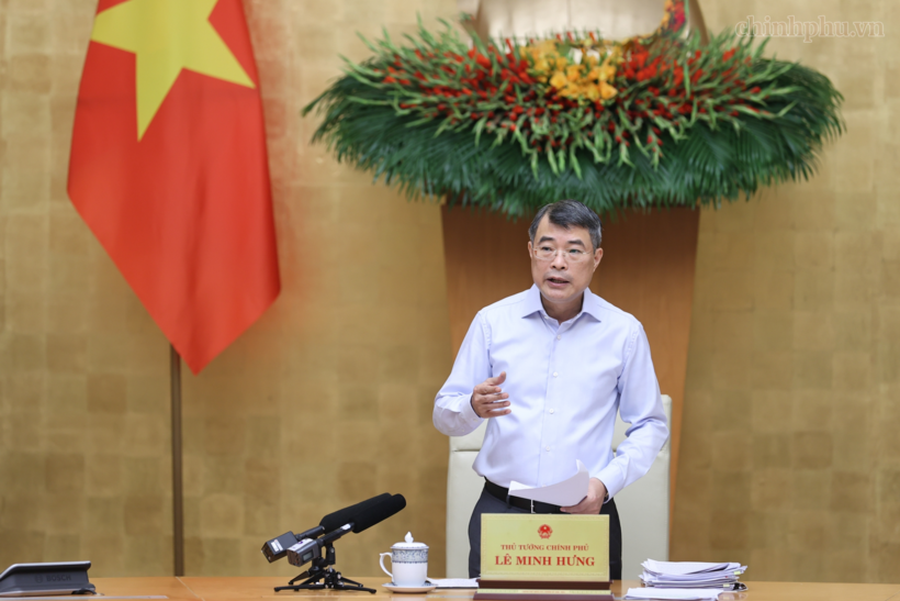 Thủ tướng chỉ đạo các bộ, cơ quan, địa phương thực hiện đồng bộ các giải pháp đẩy mạnh xuất khẩu, kiểm soát giá cả, nhập siêu, bảo đảm thương mại cân bằng phục vụ mục tiêu tăng trưởng "2 con số" - Ảnh: chinhphu.vn/Nhật Bắc