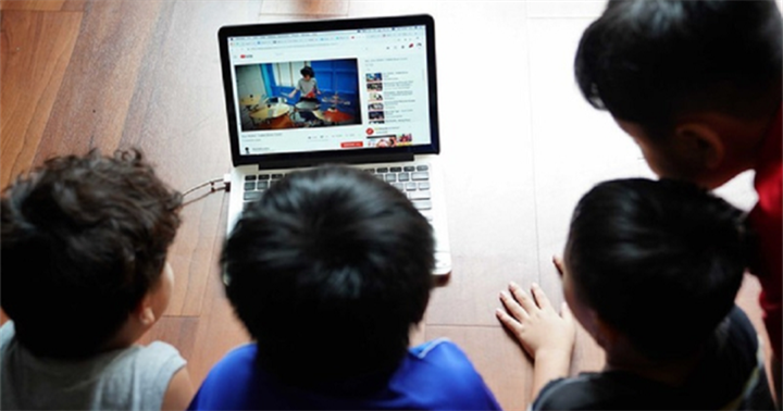 Tác động của nội dung độc hại đối với trẻ em không chỉ nằm ở một video cụ thể mà còn ở quá trình tiếp xúc, lặp lại và hình thành thói quen. (Ảnh: chụp màn hình./ Theo báo Thanh niên)