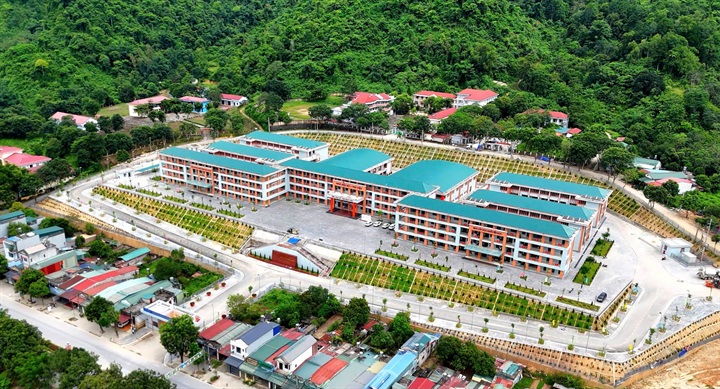 Sau khoảng 10 tháng khẩn trương thi công, Trường Phổ thông Nội trú TH & THCS PETROVIETNAM - Phong Thổ đã cơ bản hoàn thiện đồng bộ. Nguồn ảnh PVN