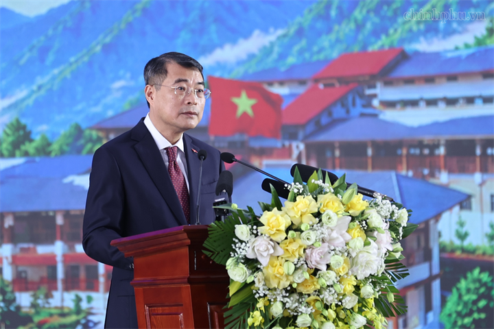 Thủ tướng Chính phủ Lê Minh Hưng phát biểu tại lễ khai giảng năm học 2026–2027 và khánh thành các trường phổ thông nội trú liên cấp tại các xã biên giới đất liền - Ảnh: chinhphu.vn/Nhật Bắc