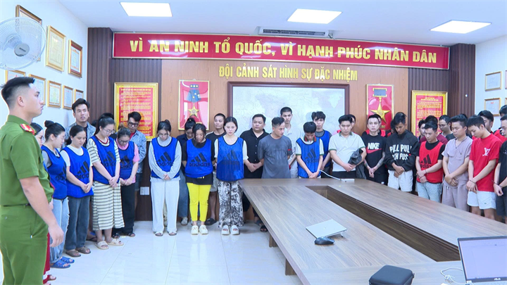 Công an thành phố Hải Phòng tiếp nhận 45 đối tượng người Việt Nam trong ổ nhóm