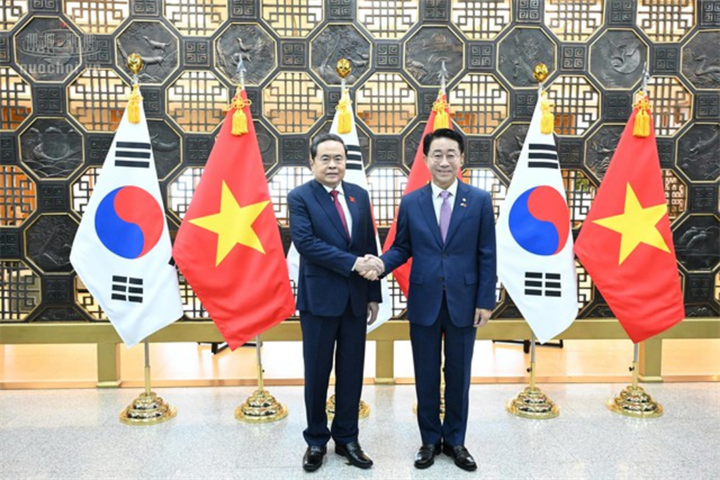Chủ tịch Quốc hội Trần Thanh Mẫn và Chủ tịch Quốc hội Hàn Quốc Cho Jeong Sik (Ảnh: Media Quốc hội).