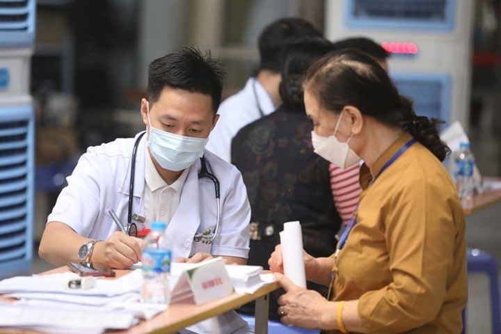 Bộ Y tế đề xuất BHYT chi trả khám sàng lọc 7 loại ung thư. Ảnh minh họa: VTC News