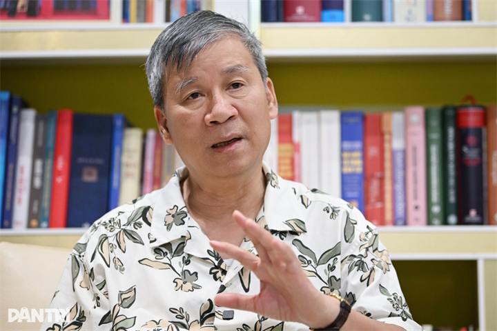 GS.AHLĐ Nguyễn Anh Trí, Đại biểu Quốc hội khóa XIV, XV, hiện là Chủ nhiệm Hội đồng tư vấn Giáo dục, Y tế, An sinh xã hội của Mặt trận Tổ quốc Việt Nam TP Hà Nội. Nguồn ảnh: Báo Dân trí.