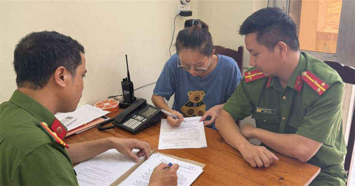 Nguyễn Chung Thủy làm việc với Cơ quan Công an . (Ảnh: Công an Phú Thọ)