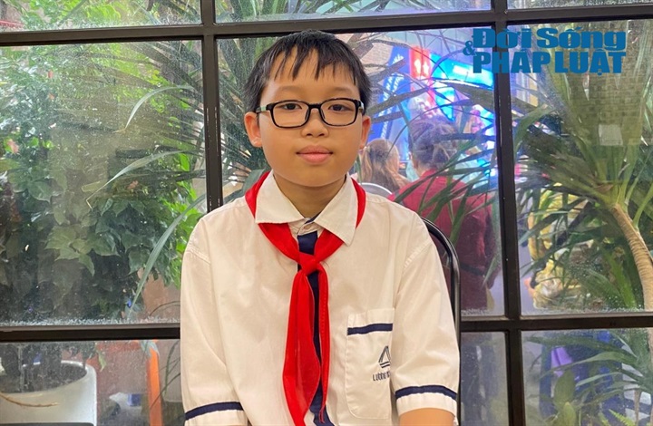 Em Phạm Tùng Lâm, tân học sinh lớp 6N5.