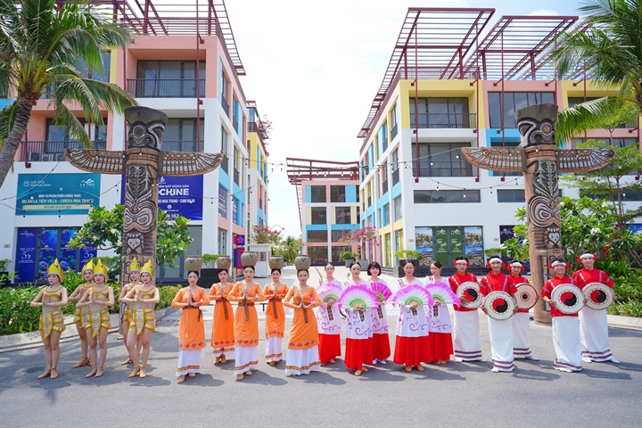 Chương trình biểu diễn nghệ thuật truyền thống tại Libera Nha Trang. Nguồn ảnh Vega city