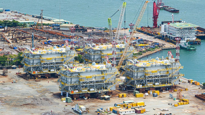 Các công trình được hạ thủy thành công, chuẩn bị bước vào hành trình ra biển, thực hiện công tác lắp đặt, đấu nối ngoài khơi Ba Lan. Nguồn ảnh PETROVIETNAM