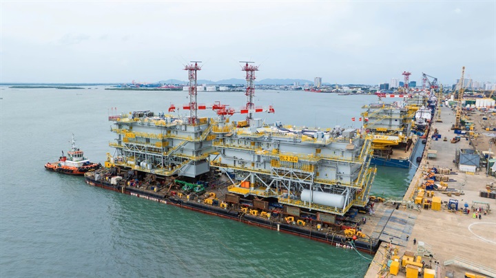 Bốn trạm biến áp của Dự án Baltica 2 trên bãi chế tạo của PTSC M&C. Nguồn ảnh PETROVIETNAM