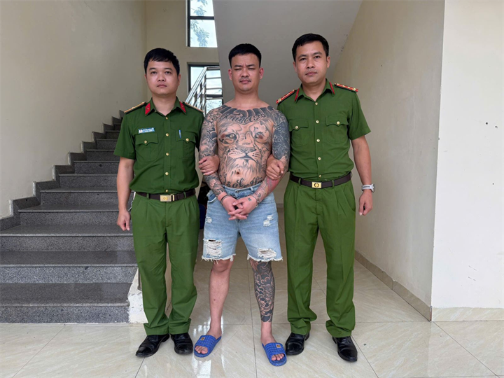 Phòng Cảnh sát hình sự Công an tỉnh Phú Thọ truy bắt thành công đối tượng truy nã đặc biệt nguy hiểm. Ảnh: Công an Phú Thọ.