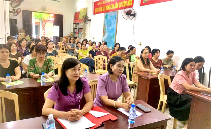 Các đại biểu tham dự hội nghị.