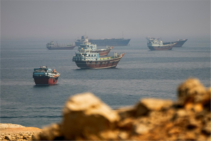 Eo biển Hormuz (Ảnh: Reuters).