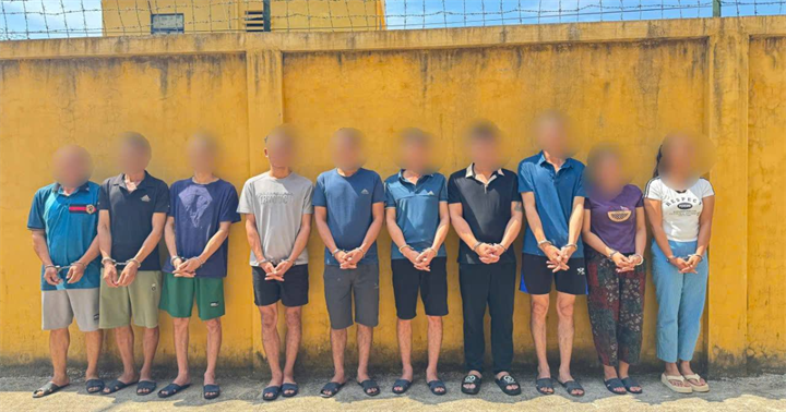 Các đối tượng liên quan đến vụ đánh bạc được Phòng Cảnh sát hình sự Công an tỉnh Cao Bằng bắt giữ để điều tra, làm rõ. (Ảnh: Công an Cao Bằng)