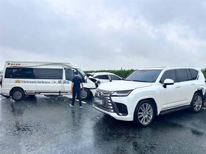 Hiện trường vụ tai nạn. Ảnh: Cục CSGT