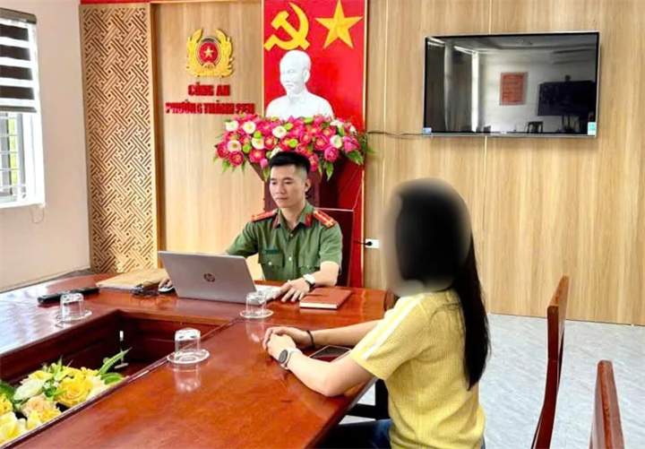 N.T.M.T. tại cơ quan công an - Ảnh: Công an cung cấp/Tuổi Trẻ