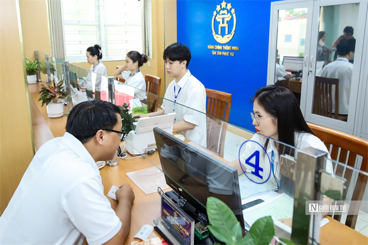 Cán bộ, công chức, viên chức sẽ có động lực rõ hơn để nâng cao năng lực và chất lượng công việc (Ảnh: Hữu Thắng).
